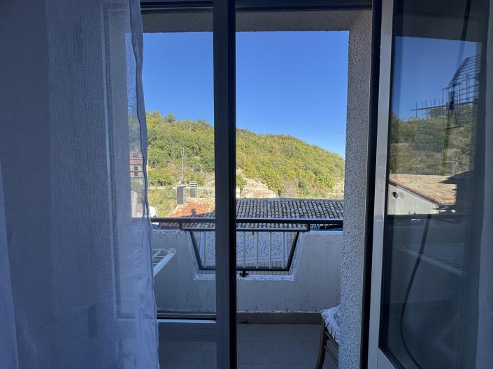 Image No.14-2 Bed Townhouse for sale