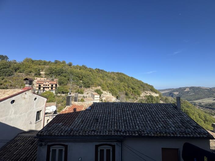 Image No.15-2 Bed Townhouse for sale