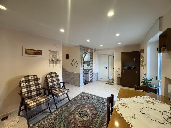 Image No.32-2 Bed Townhouse for sale