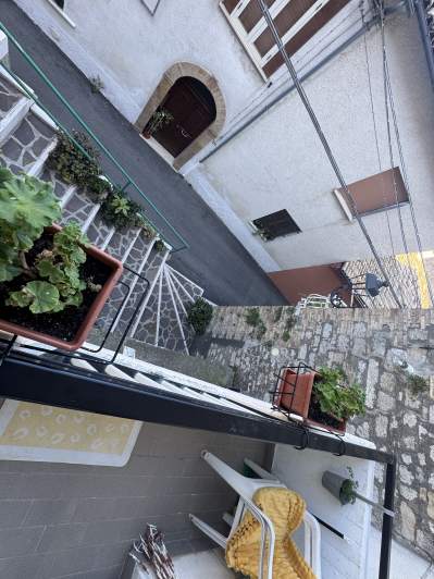 Image No.40-2 Bed Townhouse for sale