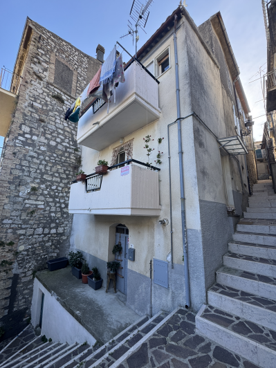 Image No.46-2 Bed Townhouse for sale