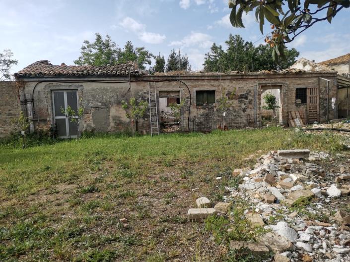Image No.23-Ferme de 2 chambres à vendre à Lanciano