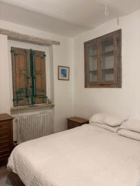 ed9cff13-729a-42c1-9ac0-3a0ef1a8e63d