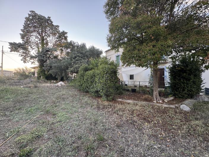 Image No.51-Ferme de 2 chambres à vendre à Lanciano