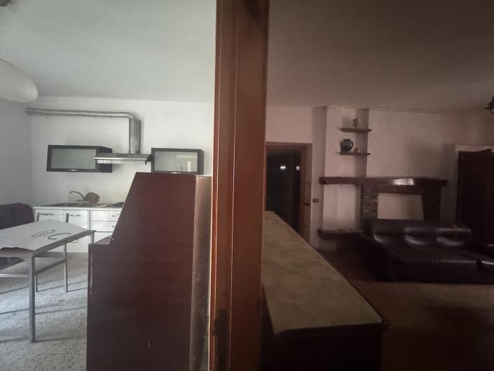 Image No.15-2 Bed Semi-Detached for sale