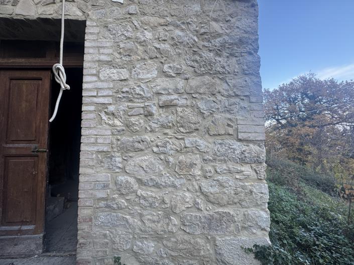 Image No.32-2 Bed Semi-Detached for sale