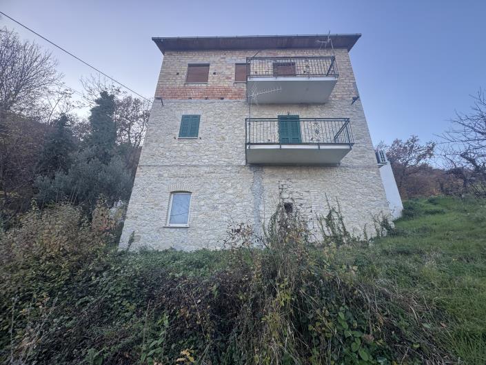 Image No.2-2 Bed Semi-Detached for sale