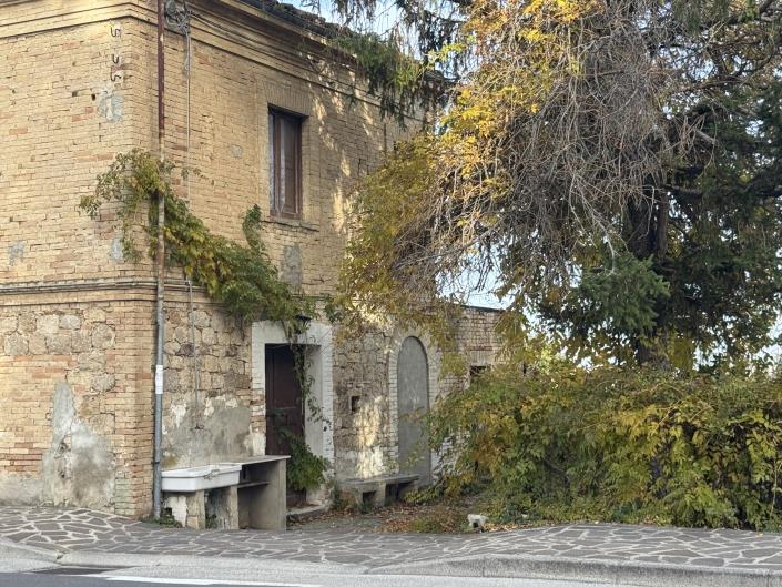 Image No.38-2 Bed Villa / Detached for sale