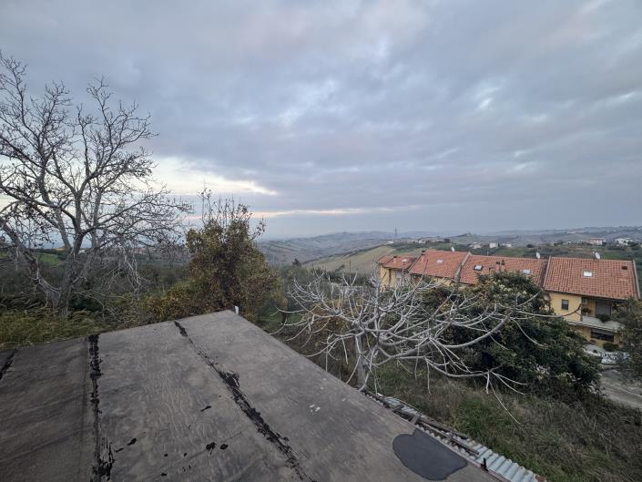 Image No.29-2 Bed Villa / Detached for sale