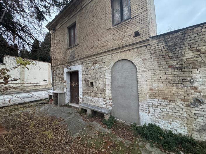 Image No.41-2 Bed Villa / Detached for sale