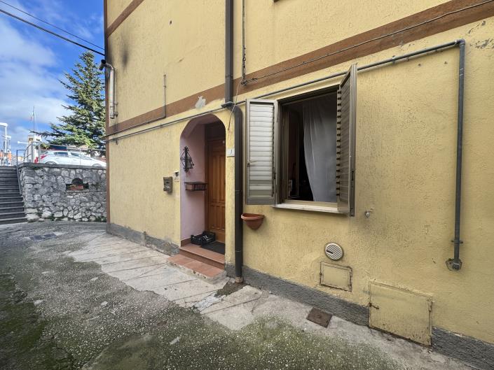 Image No.27-2 Bed Apartment for sale