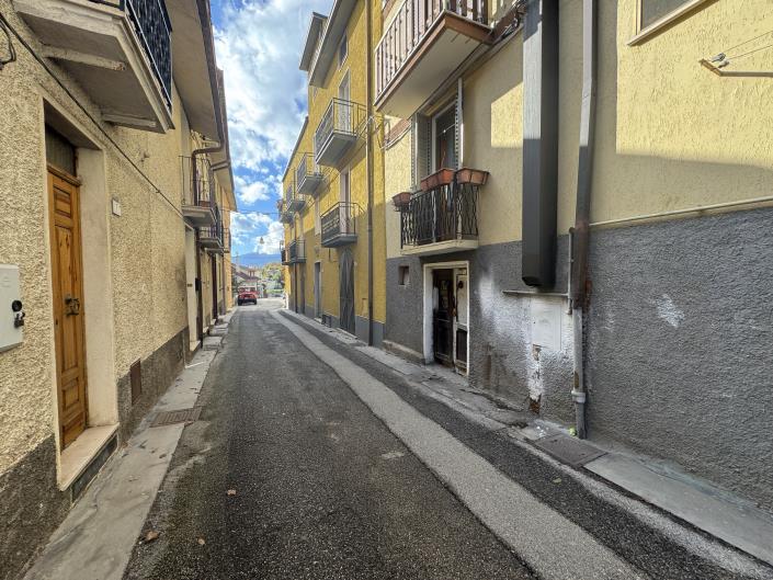 Image No.29-2 Bed Apartment for sale