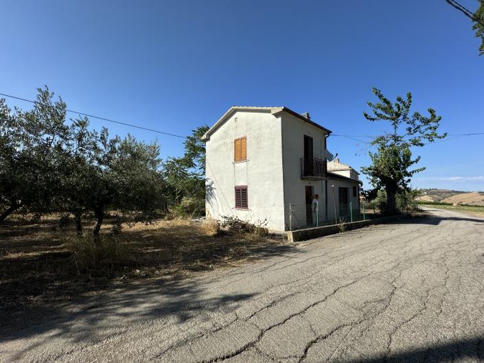 Image No.37-1 Bed Farmhouse for sale