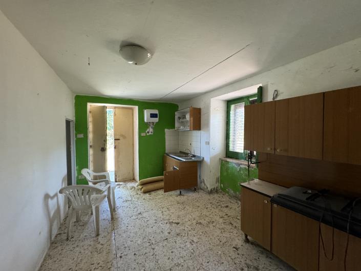 Image No.7-1 Bed Farmhouse for sale