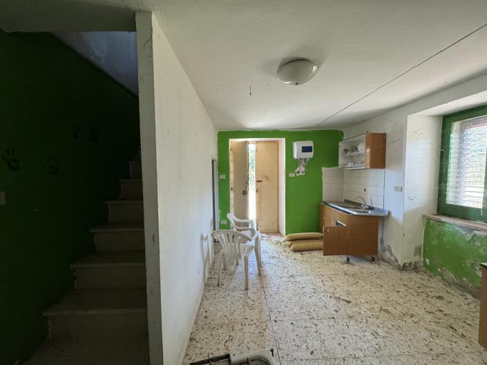 Image No.8-1 Bed Farmhouse for sale