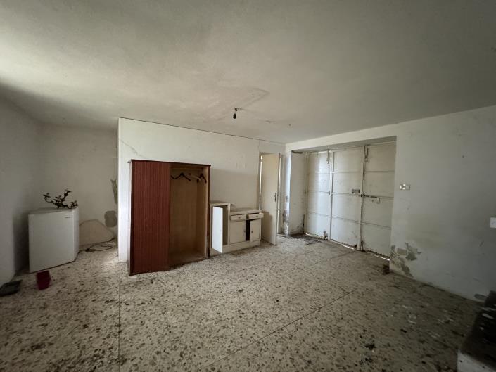 Image No.13-1 Bed Farmhouse for sale