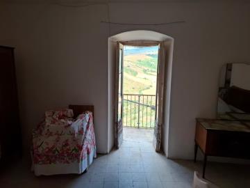 83f7ad75-225b-4e0d-9870-04ba40fb0108