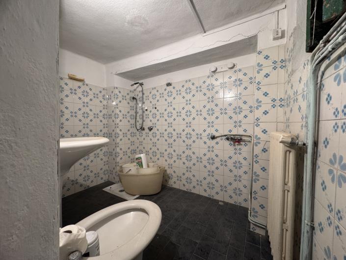 Image No.33-1 Bed Apartment for sale