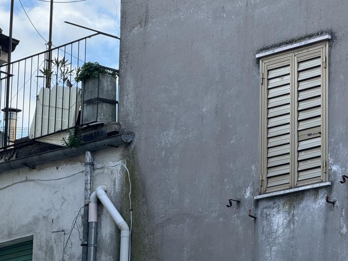 Image No.5-2 Bed Townhouse for sale