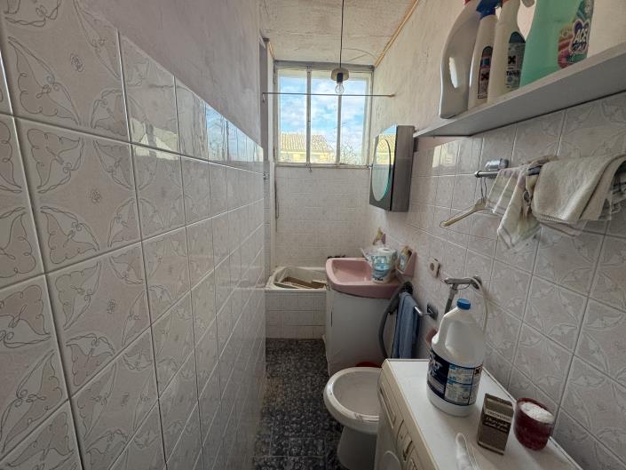 Image No.8-2 Bed Townhouse for sale