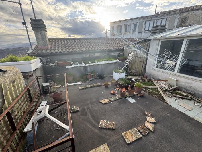 Image No.24-2 Bed Townhouse for sale