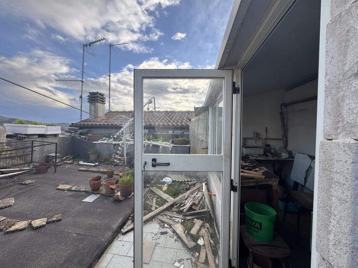 Image No.30-2 Bed Townhouse for sale