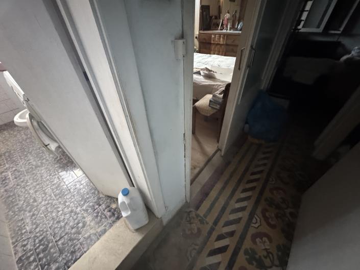 Image No.42-2 Bed Townhouse for sale