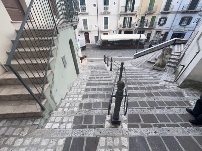 Image No.49-2 Bed Townhouse for sale