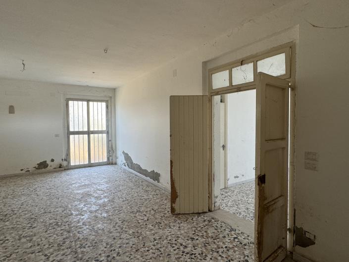 Image No.15-Villa / Detached for sale