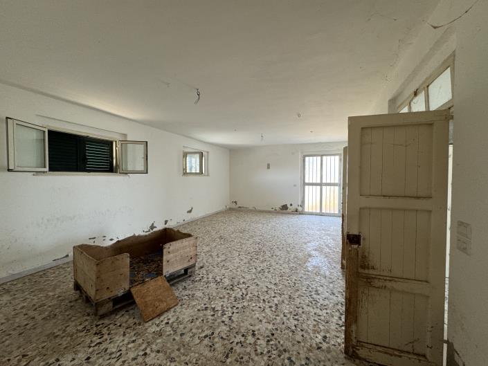 Image No.18-Villa / Detached for sale