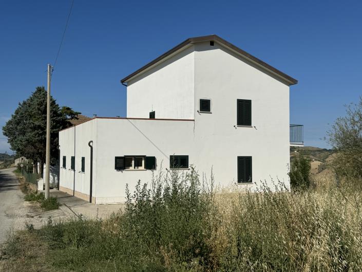 Atessa, Villa / Detached