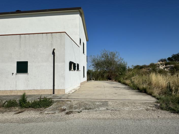 Image No.56-Villa / Detached for sale