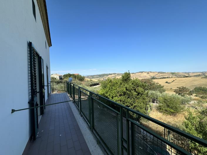 Image No.4-3 Bed Villa / Detached for sale