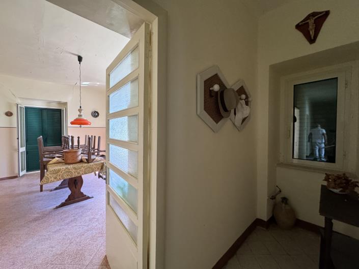 Image No.11-3 Bed Villa / Detached for sale