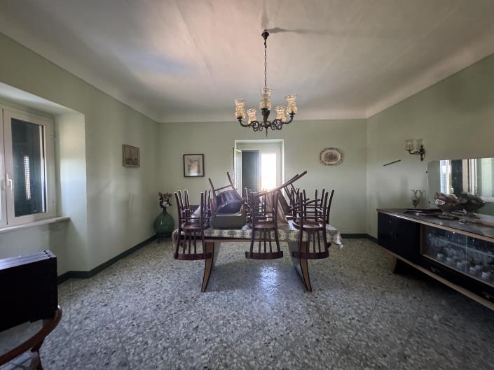 Image No.13-3 Bed Villa / Detached for sale