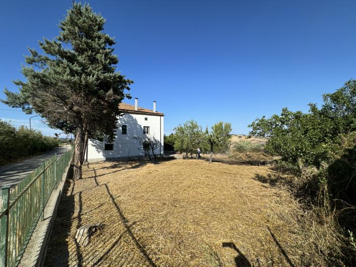 Image No.40-3 Bed Villa / Detached for sale