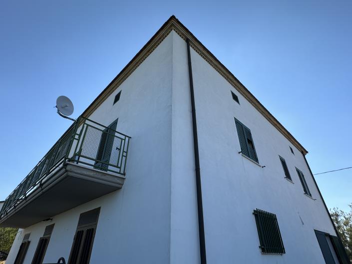 Image No.47-3 Bed Villa / Detached for sale