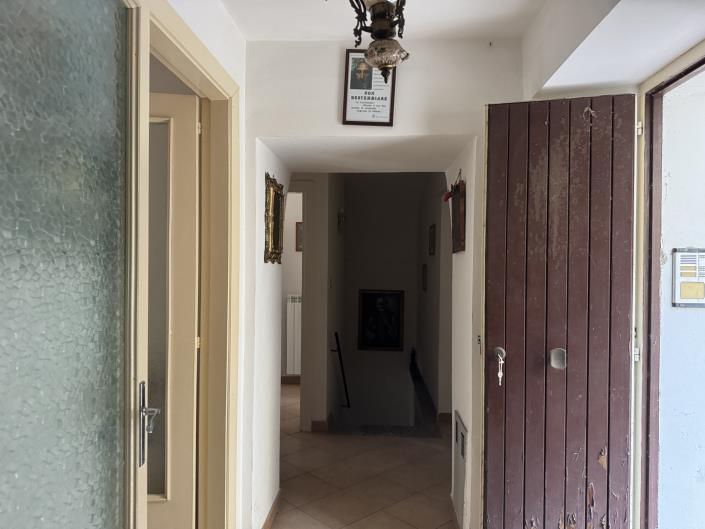 Image No.6-3 Bed Townhouse for sale