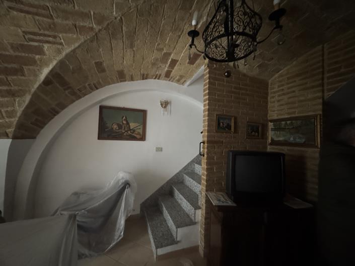 Image No.40-3 Bed Townhouse for sale