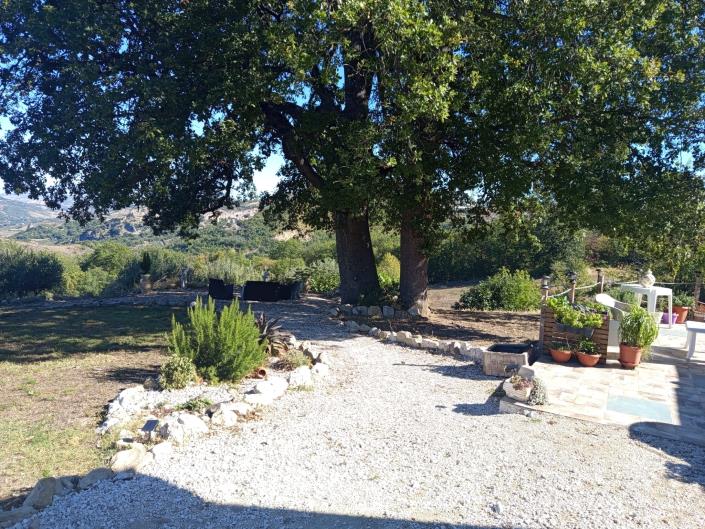 Image No.9-3 Bed Farmhouse for sale