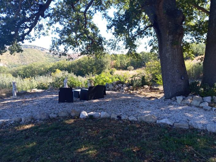 Image No.10-3 Bed Farmhouse for sale