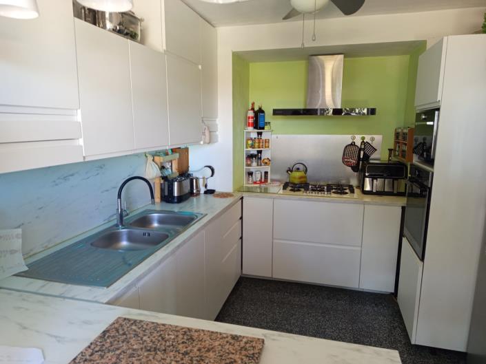 Image No.19-3 Bed Farmhouse for sale