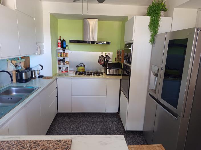 Image No.20-3 Bed Farmhouse for sale