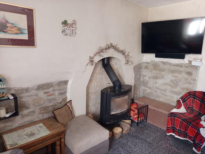 Image No.24-3 Bed Farmhouse for sale