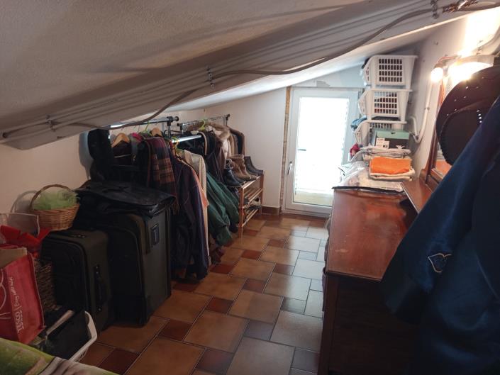 Image No.38-3 Bed Farmhouse for sale