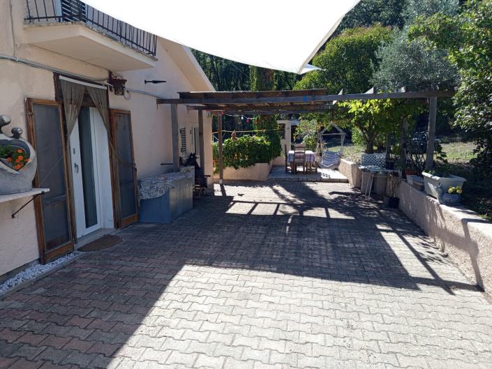 Image No.41-3 Bed Farmhouse for sale