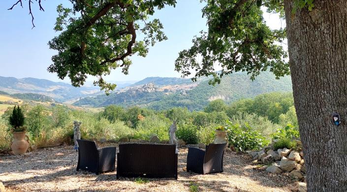 Image No.15-3 Bed Farmhouse for sale