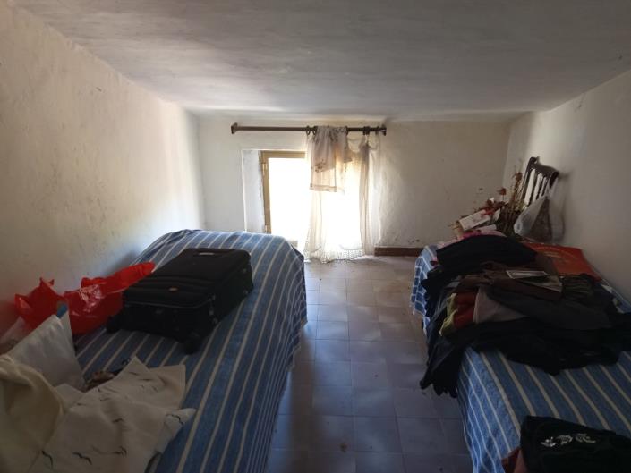 Image No.25-2 Bed Townhouse for sale