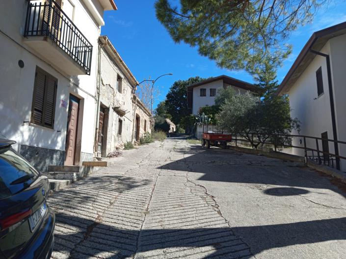 Image No.4-2 Bed Townhouse for sale