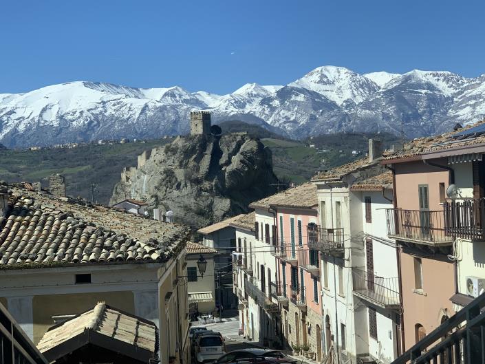 Image No.55-2 Bed Townhouse for sale